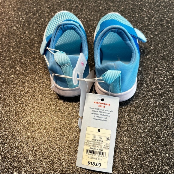 NWT Toddler Cat & Jack Light Blue Mesh Sneakers 
Size 5 - Picture 4 of 6